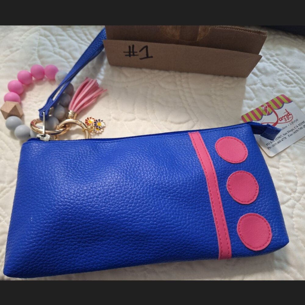 Wristlet Fun!! SEE DESCRIPITION - Picture 2 of 15
